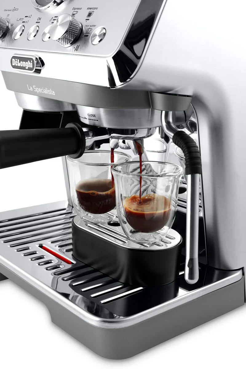 Delonghi La Specialista Arte Evo compact coffee machine with grinder and temperature control preparing espresso and cold brew