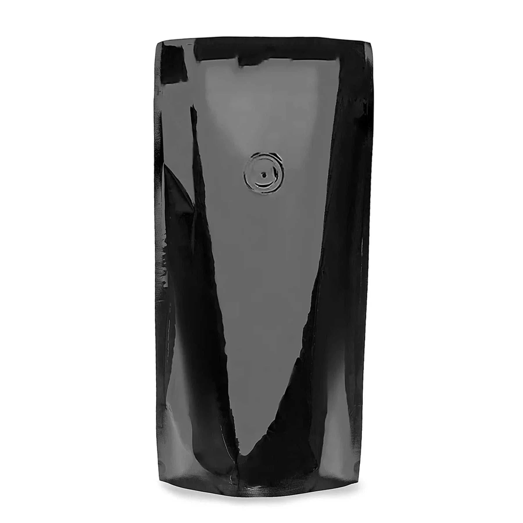 Specialty dark roast coffee beans from Junín, Peru, 1 kilo bag with caramel notes