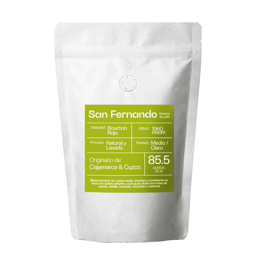 Café en grano San Fernando 1kg con variedad Bourbon Rojo, tostado medio, de Cajamarca y Cuzco, 85.5 puntos SCA.
